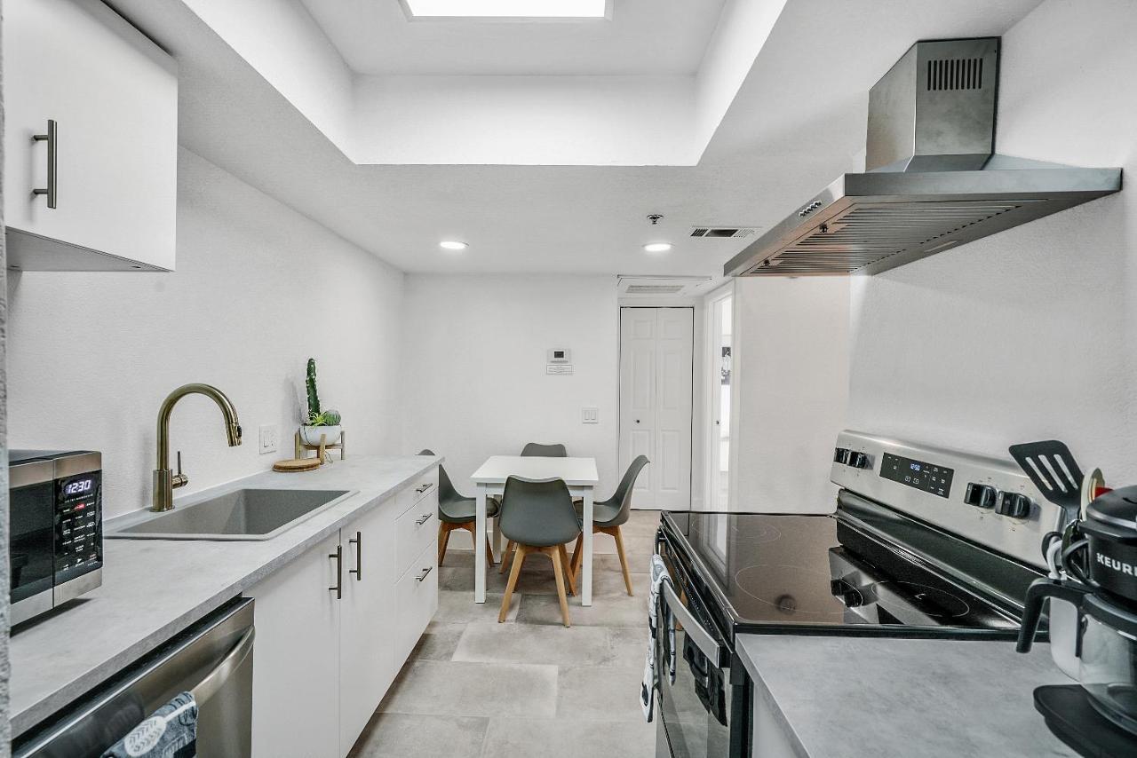 Condo Close To Strip And Raiders Stadium Las Vegas Exterior foto